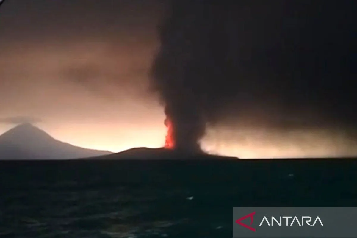 Abu Vulkanik Anak Krakatau Meluas ke Lima Provinsi, Badan Geologi Minta Warga Tetap Waspada